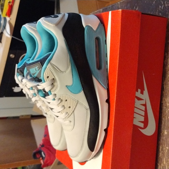 Nike air max 90 essential sport turquoise. Size 9 - Picture 3 of 8